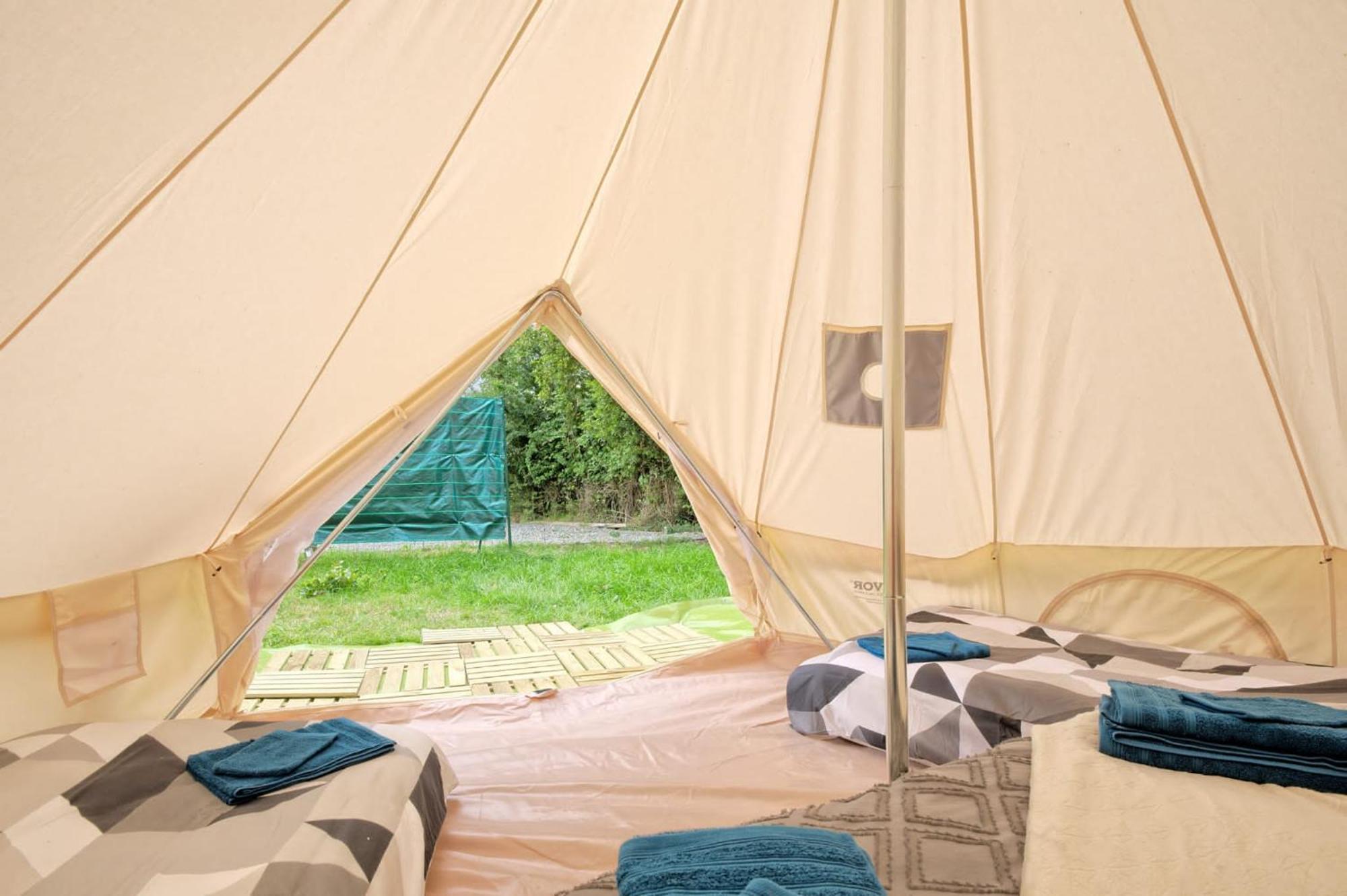 Hotel Tipi Experience L'Echappee Belle Saint-Maudez Esterno foto